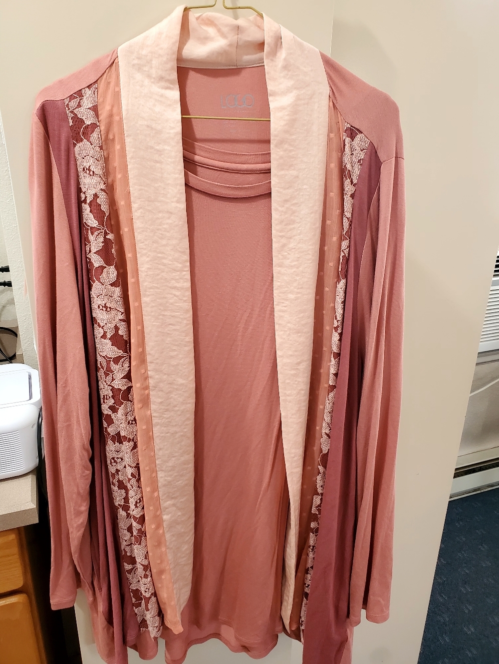 Women's Rose Pink Lace-Trim Lounge Robe